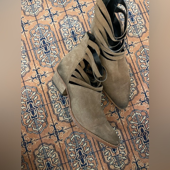 Women’s Free People Sloane Ankle Boot Carmel Brown Suede Sz 40 festival/western - Picture 6 of 11